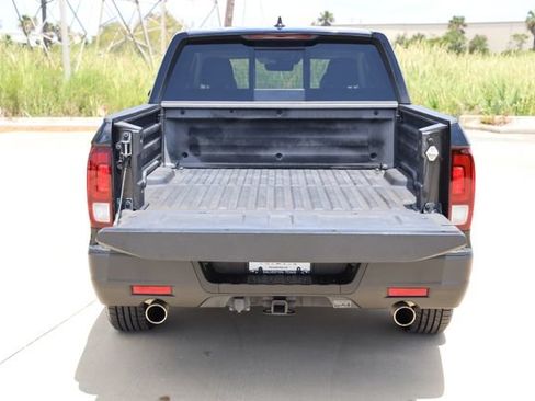 Certified 2023 Honda Ridgeline RTL image 8