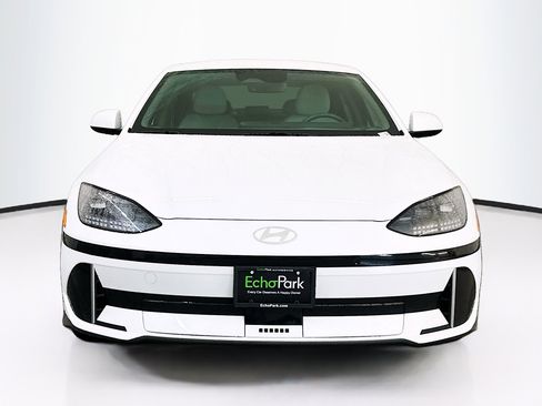 Used 2024 Hyundai Ioniq 6 SEL AWD/4WD image 2