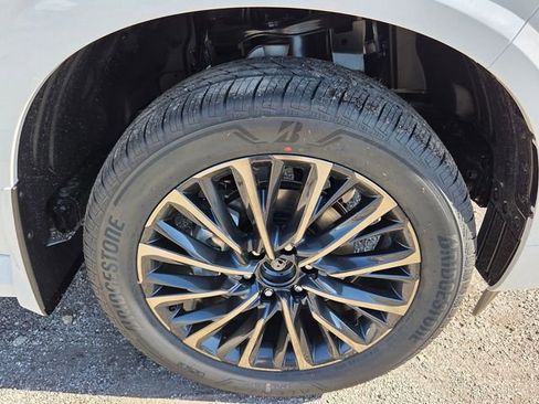 New 2026 INFINITI QX80 Autograph image 10