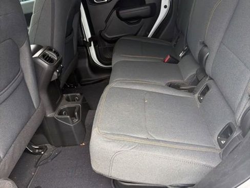 Used 2025 Jeep Gladiator Sport AWD/4WD image 3