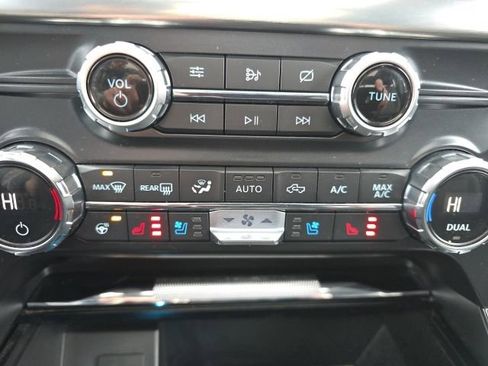 Certified 2021 Ford F150 Lariat w/ Equipment Group 502A High image 19