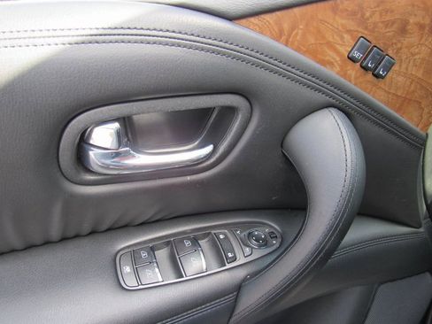 Used 2022 Nissan Armada SL image 13