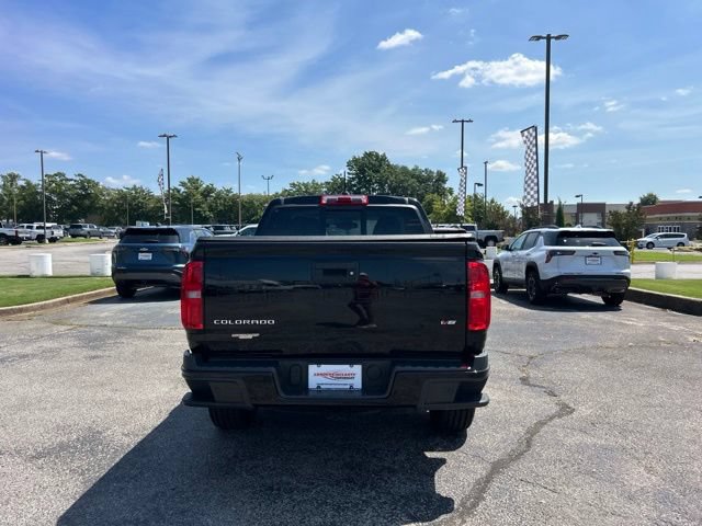 Used 2022 Chevrolet Colorado Z71 AWD/4WD image 4