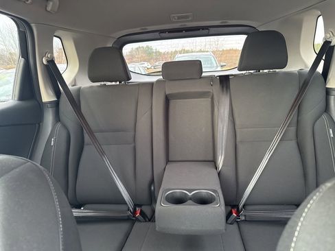 Used 2024 Nissan Rogue S image 6