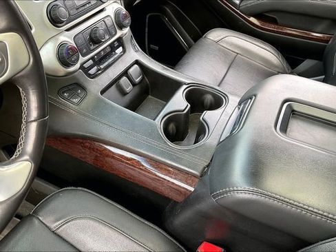 Used 2020 GMC Yukon SLT image 13