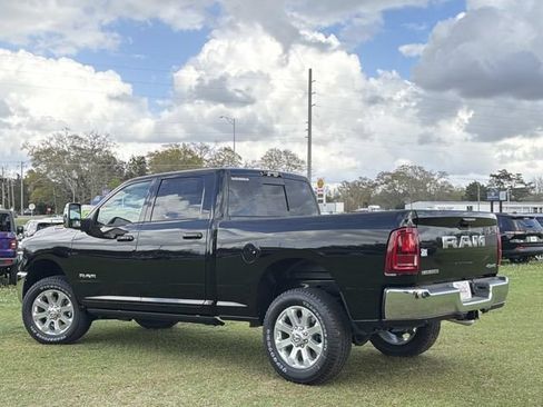 New 2026 RAM 2500 Laramie AWD/4WD image 14