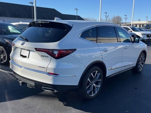 Used 2024 Acura MDX SH-AWD w/ Technology Package image 2