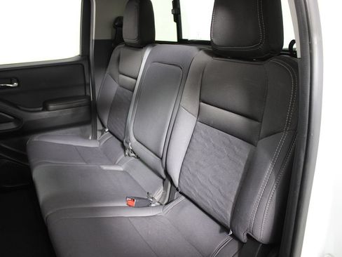 Used 2023 Nissan Frontier SV w/ SV Convenience Package RWD image 28