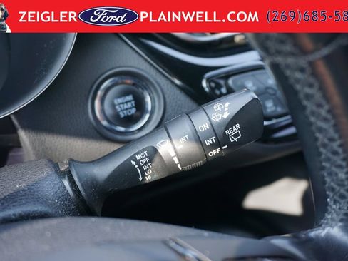 Used 2018 Toyota C-HR XLE FWD image 26