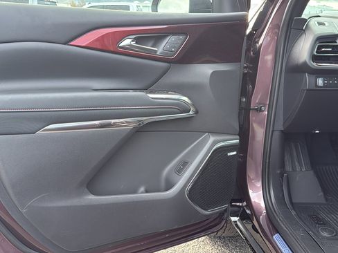 New 2026 Chevrolet Traverse RS w/ LPO, Floor Liner Package image 23