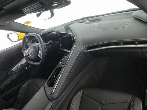 Used 2025 Chevrolet Corvette Stingray Coupe w/ 1LT image 29