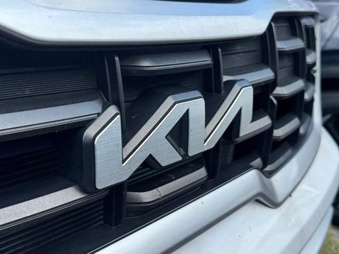 Certified 2024 Kia Telluride S w/ S Sunroof Package FWD image 10