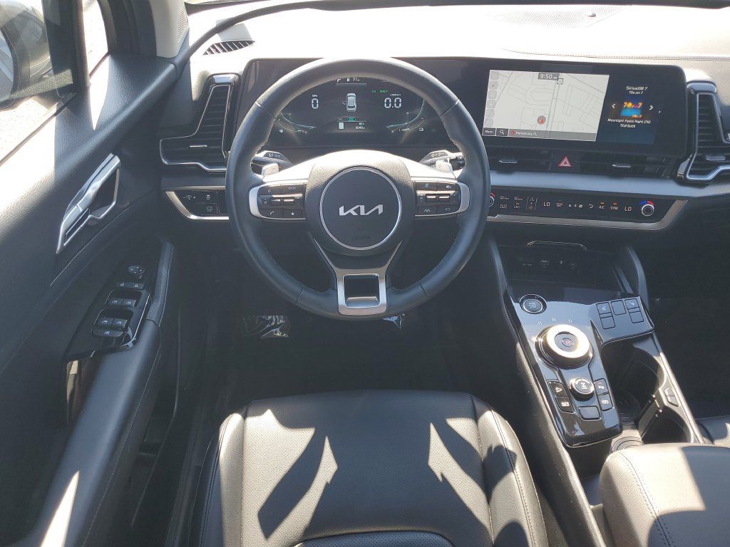 Used 2025 Kia Sportage EX AWD/4WD image 25