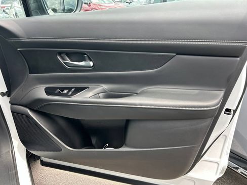 Certified 2026 Nissan Murano SV AWD/4WD image 42