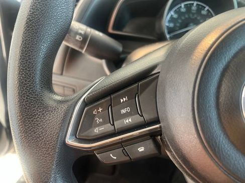 Used 2018 MAZDA MAZDA3 Sport FWD image 18