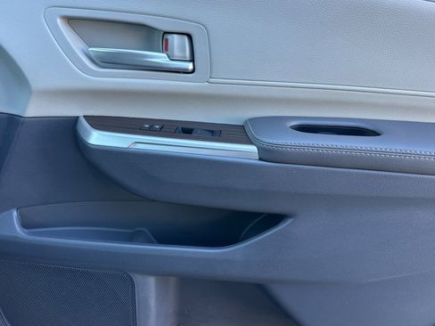 Certified 2024 Toyota Sienna XLE image 23