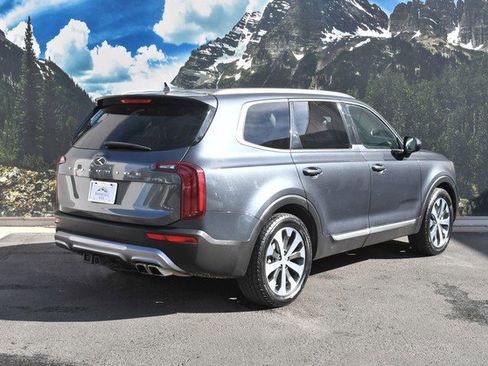 Used 2021 Kia Telluride S image 3