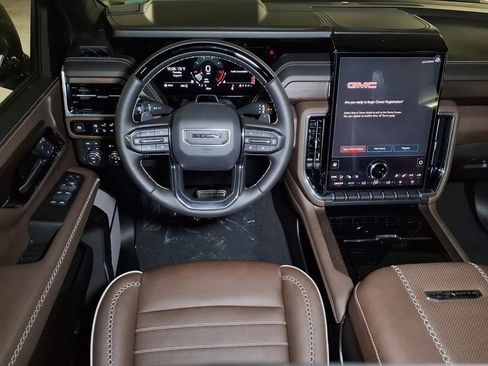 New 2026 GMC Yukon Denali Ultimate AWD/4WD image 14