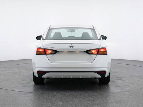 Used 2025 Nissan Altima 2.5 SV image 7