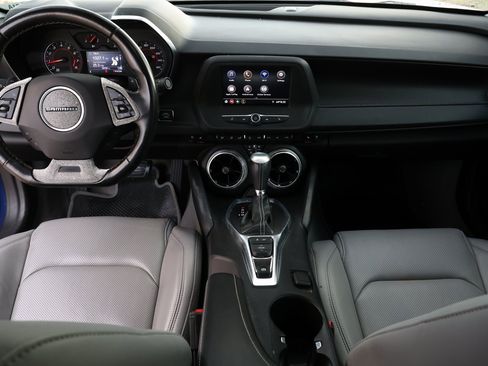 Used 2020 Chevrolet Camaro LT image 2