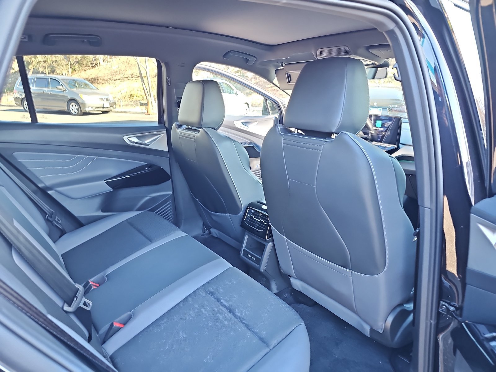 Used 2023 Volkswagen ID.4 Pro S RWD image 14