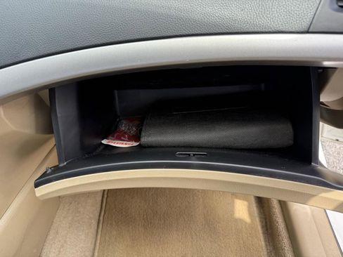 Used 2012 Honda Accord LX image 33
