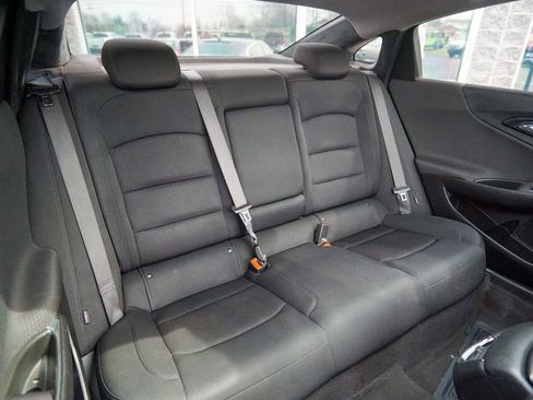 Used 2021 Chevrolet Malibu LT image 28