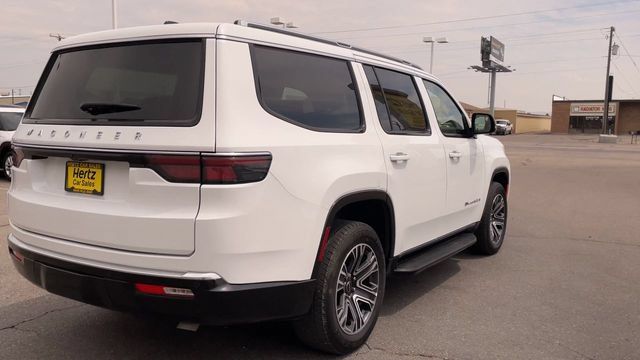 Used 2025 Jeep Wagoneer 4WD image 9