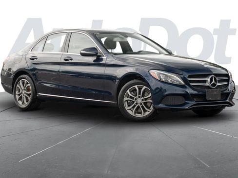 Used 2015 Mercedes-Benz C 300 4MATIC Sedan image 1