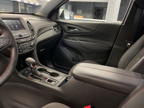 Used 2023 Chevrolet Equinox RS image 22