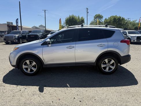 Used 2015 Toyota RAV4 XLE FWD image 8