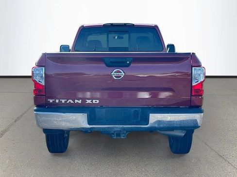 Used 2017 Nissan Titan SV AWD/4WD image 18