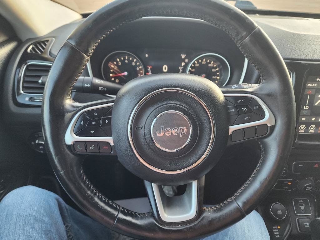 Used 2018 Jeep Compass Limited AWD/4WD image 22