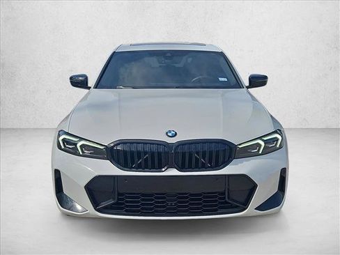 Used 2025 BMW 330i Sedan w/ M Sport Package image 2