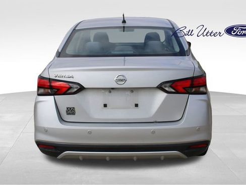 Used 2021 Nissan Versa S image 6