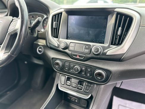 Used 2019 GMC Terrain SLT image 11