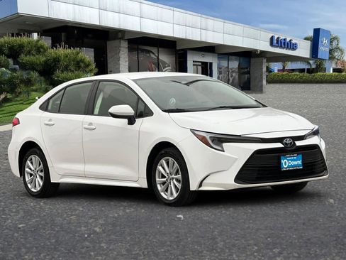 Used 2024 Toyota Corolla LE image 9