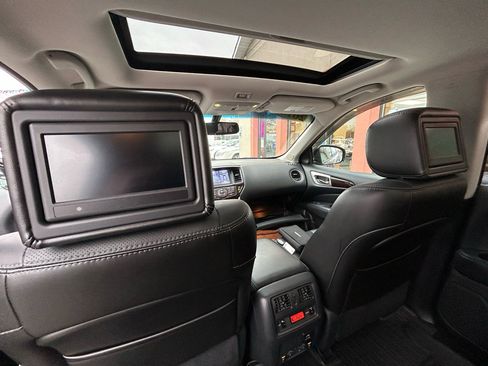 Used 2014 Nissan Pathfinder Platinum w/ Platinum Premium Package image 30