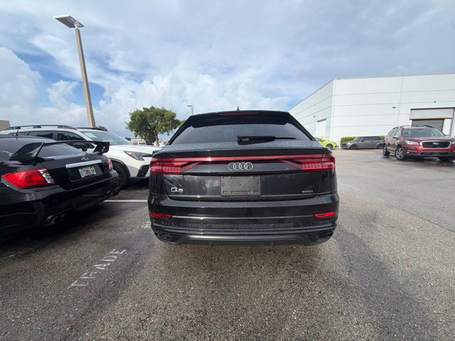 Used 2020 Audi Q8 Prestige w/ Prestige Package AWD/4WD image 3