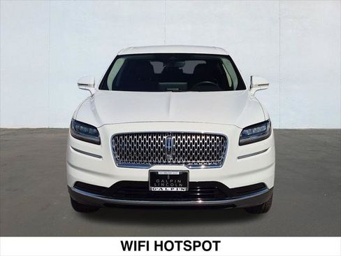 Certified 2022 Lincoln Nautilus FWD w/ Premium Package image 2