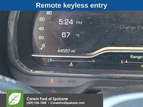 Used 2022 GMC Yukon XL SLT w/ SLT Luxury Package image 5