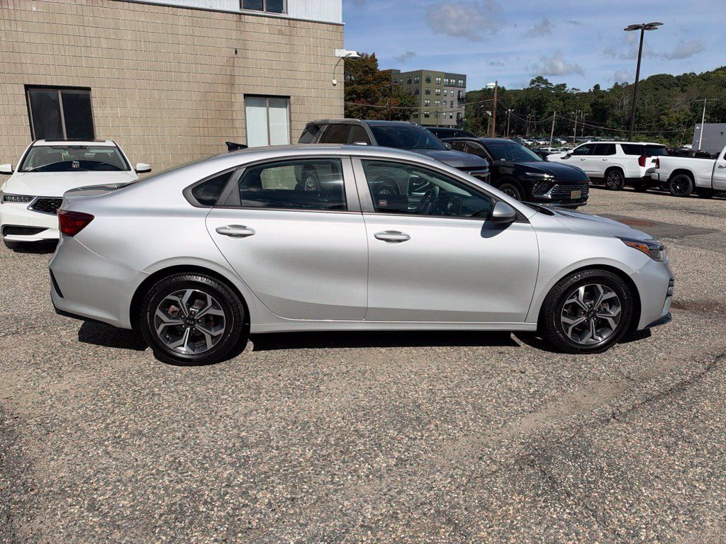 Used 2019 Kia Forte LXS FWD image 8