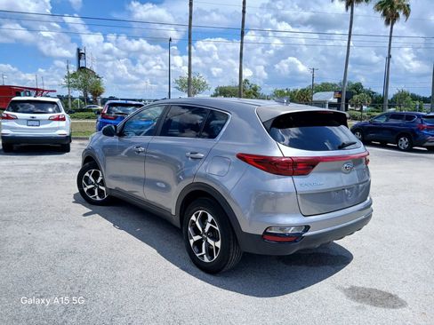 Used 2020 Kia Sportage LX FWD image 4