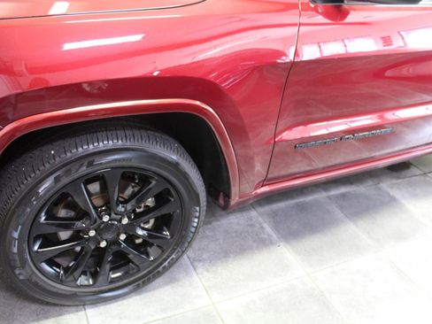 Used 2021 Jeep Grand Cherokee Laredo X image 35