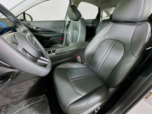 New 2025 Hyundai Sonata Limited image 13