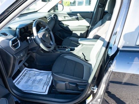 Used 2025 Chevrolet TrailBlazer LT image 15