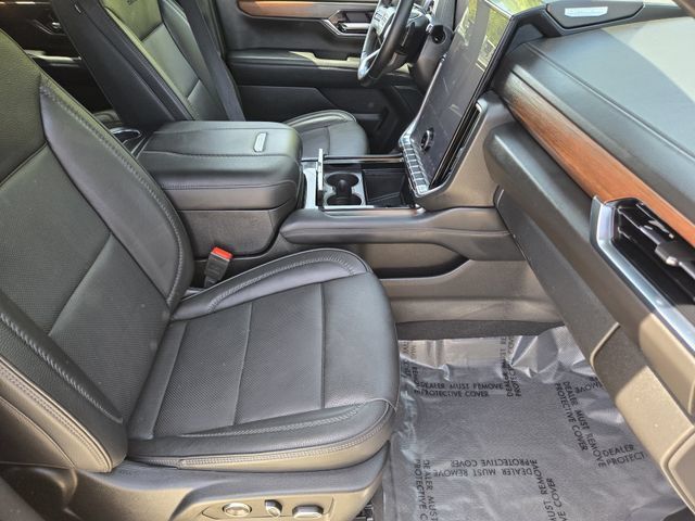 Used 2025 GMC Yukon Denali AWD/4WD image 14