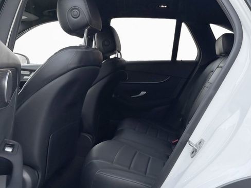 Used 2022 Mercedes-Benz GLC 300 4MATIC image 12