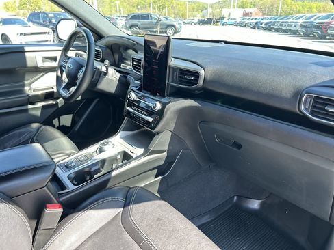 Used 2023 Ford Explorer ST w/ Equipment Group 401A AWD/4WD image 15