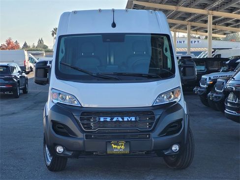 Used 2025 RAM ProMaster 2500 w/ Convenience Group image 2
